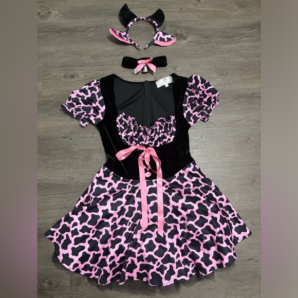 NWOT Pink Cow Milkmaid Costume Set - Picture 1 of 8